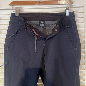 Kuhl hiking/ snow pants in black size 2 regular.